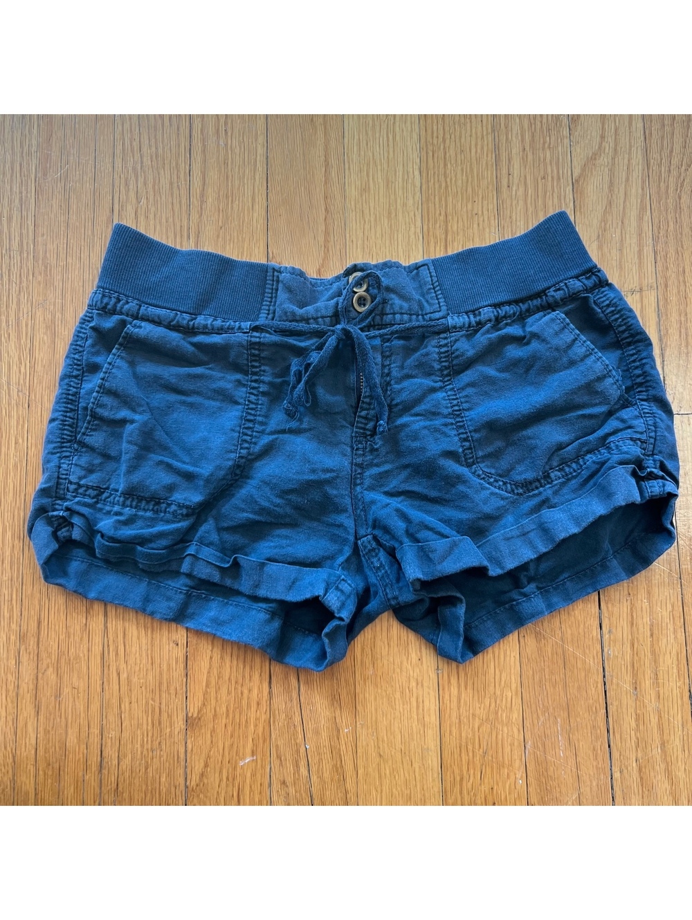 Vintage Y2K cargo Aeropostale mini shorts